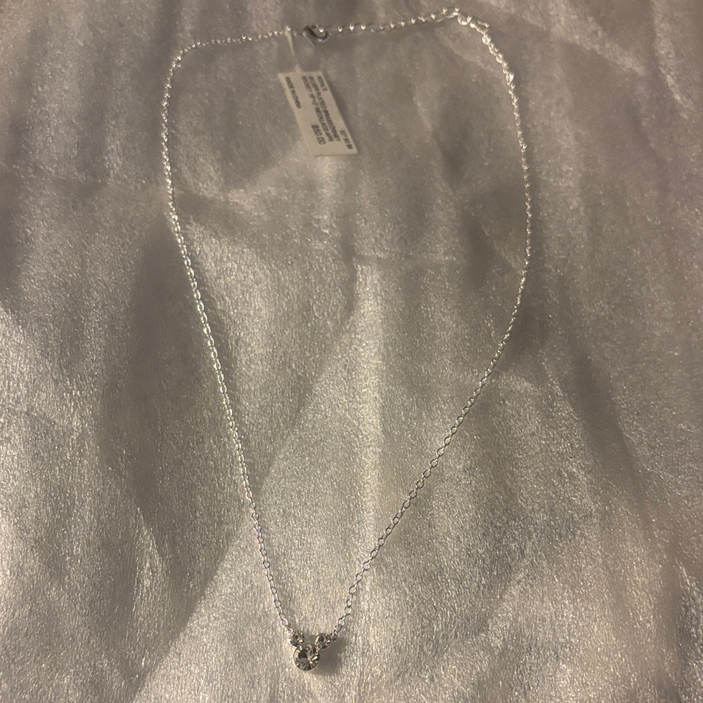 Disney Kohl’s Mickey Minnie Mouse Crystal Elegant Silver Necklace New